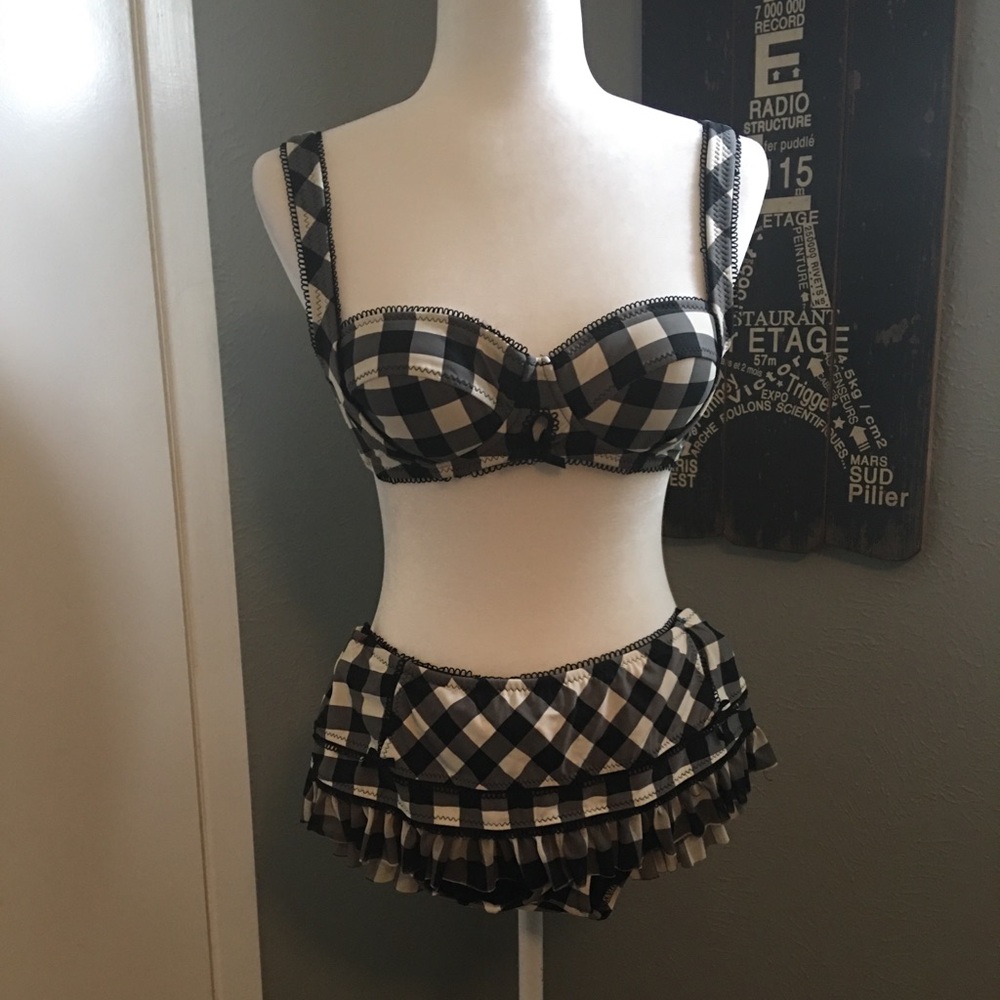 Bet set Johnson 2 Piece Swimsuit